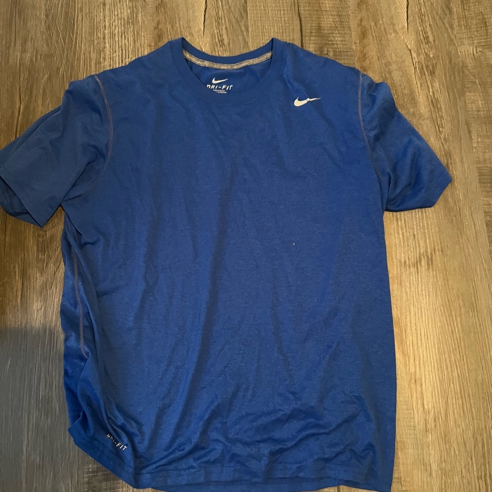 Men’s Nike workout shirt